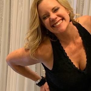 Meet your Posher, Liz